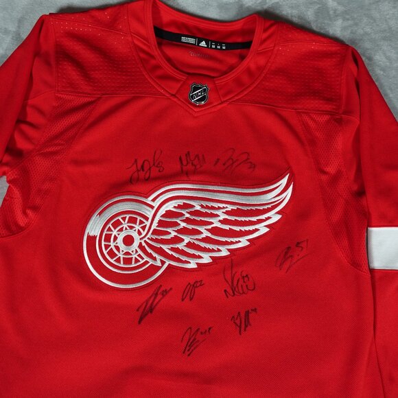 Adidas Detroit Red Wings Hockey Jersey Mens 52 Team Autographed 2018/2019